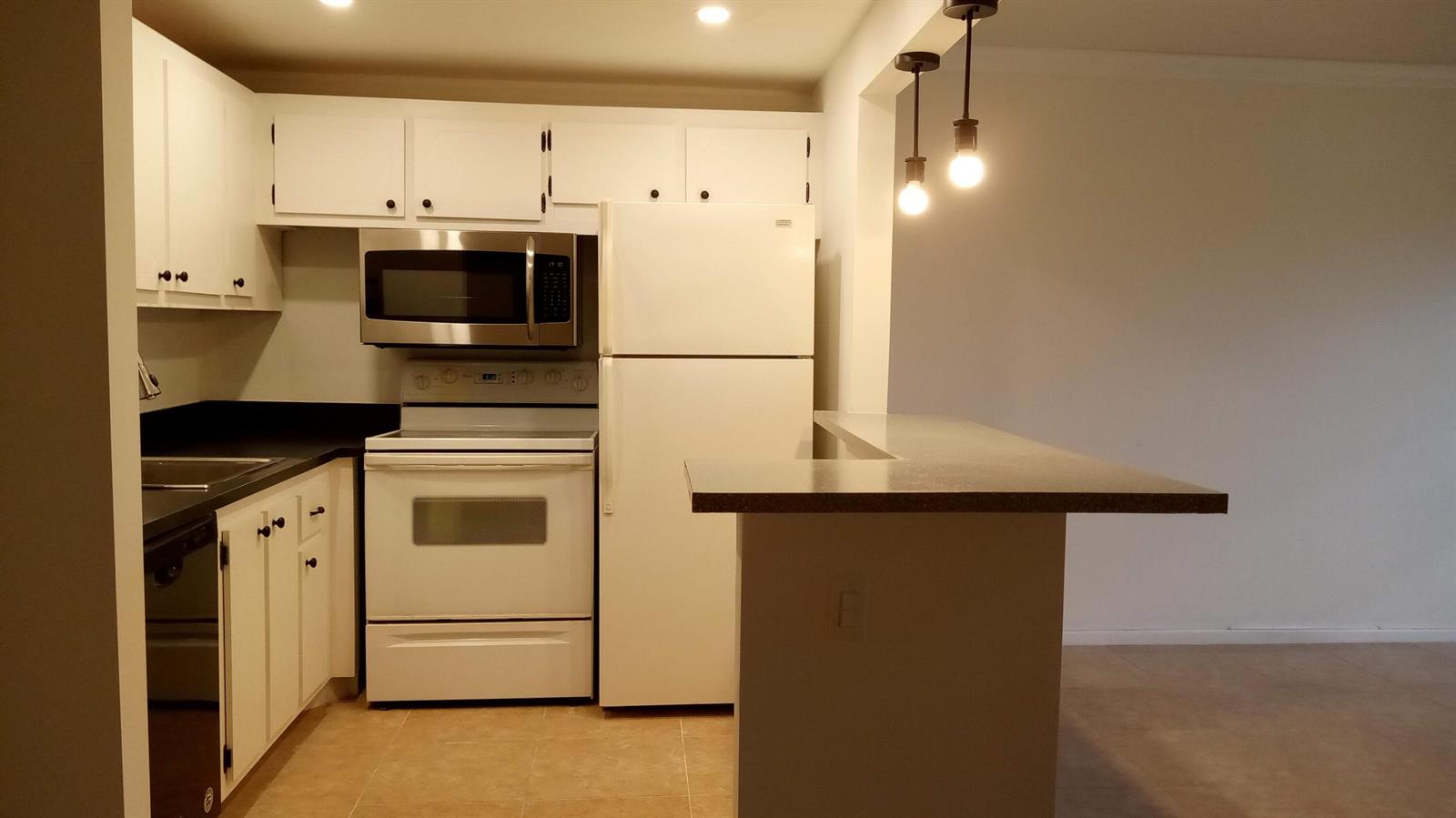16 Dorset A, Boca Raton FL 33434