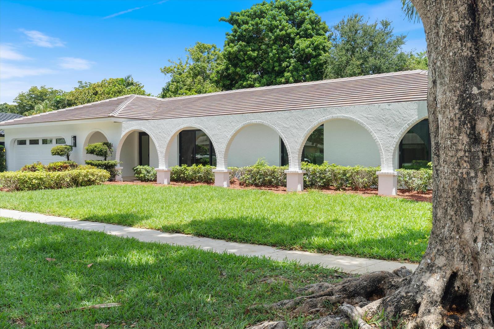 6749 S Grande Drive, Boca Raton FL 33433