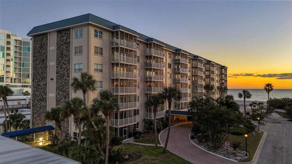 800 BENJAMIN FRANKLIN DRIVE UNIT 607, SARASOTA, FL — photo 2 of 30