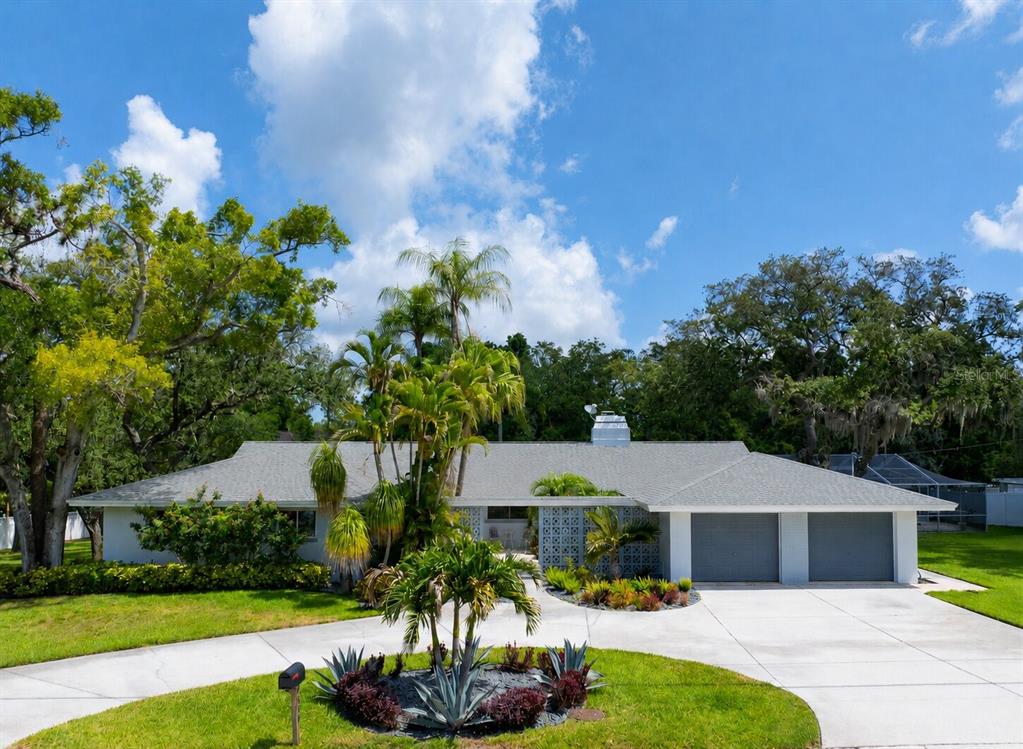 1350 FAIRWAY DRIVE
