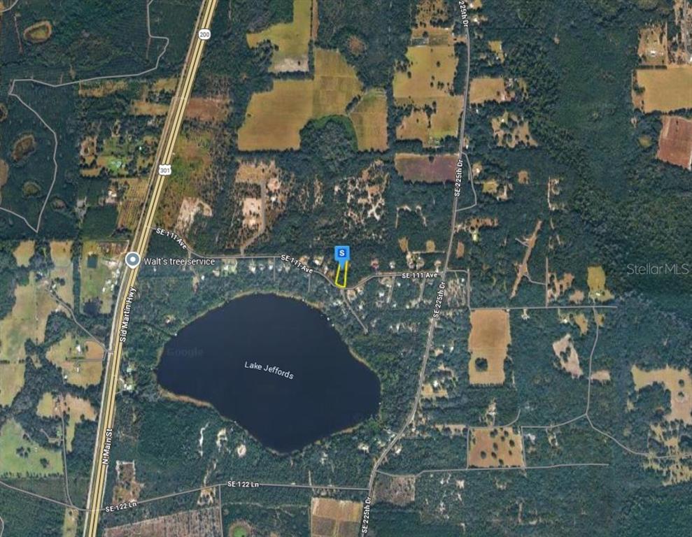 This is an aerial map showing a property location near Lake Jeffords — 22010 SE 111 AVE, HAWTHORNE, FL