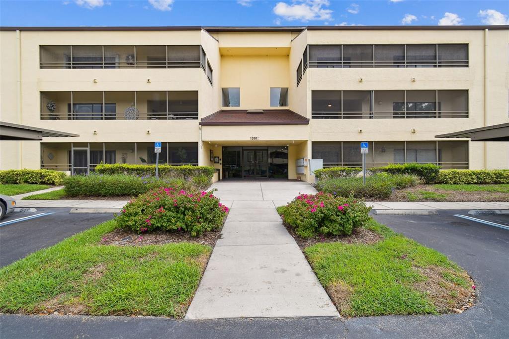 13612 S VILLAGE DRIVE UNIT 5201
