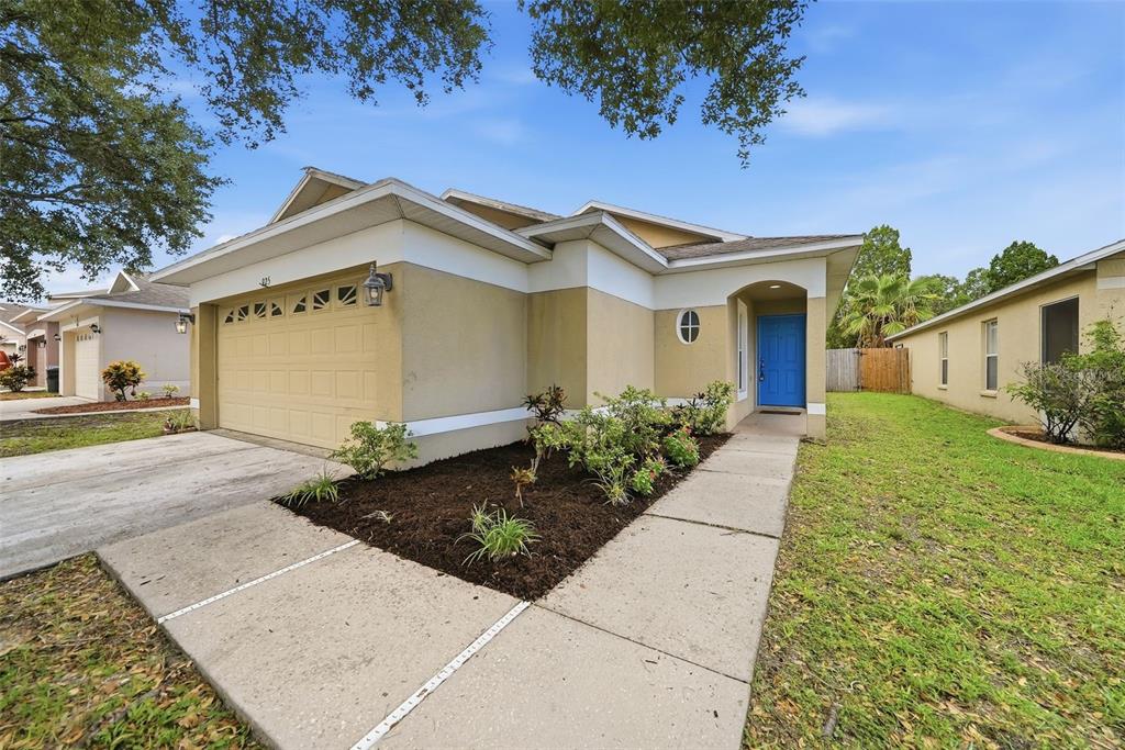 925 WINDTON OAK DRIVE, RUSKIN, FL — photo 4 of 30