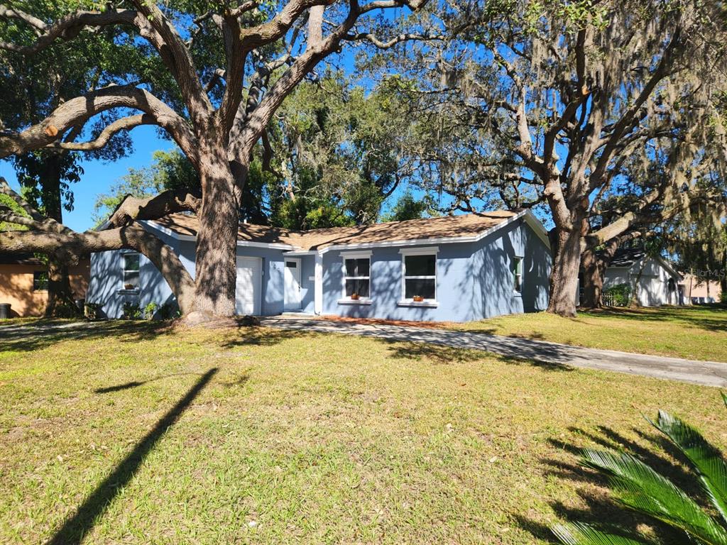 800 DIANE CIRCLE, CASSELBERRY, FL — photo 2 of 25