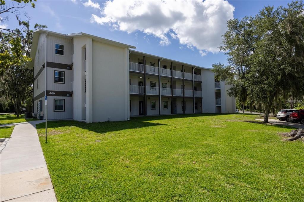 6519 W NEWBERRY ROAD UNIT 404