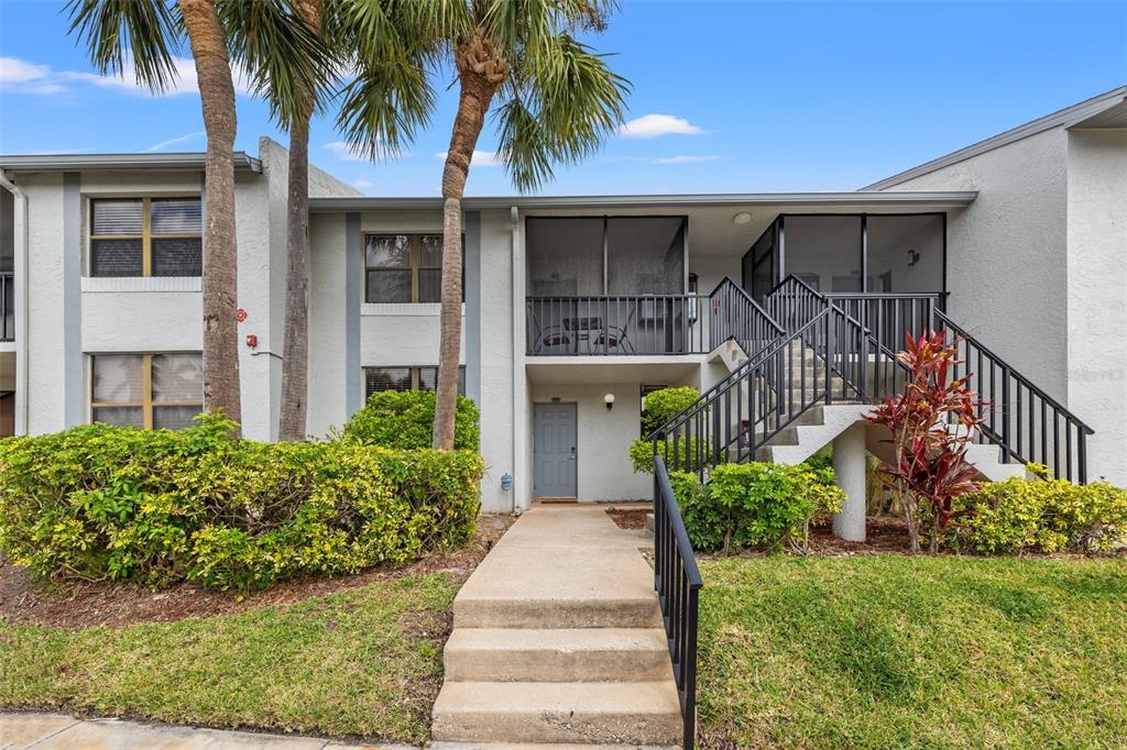1998 BLUE HAWK COURT UNIT 1613
