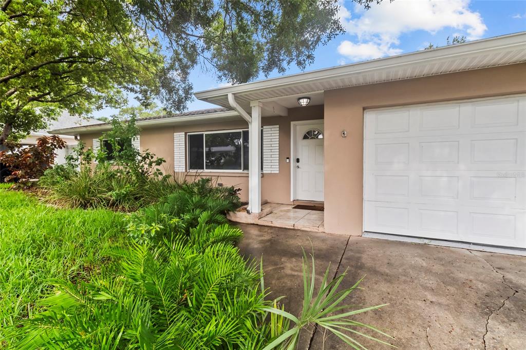 55 VELMA DRIVE W, LARGO, FL — photo 3 of 30