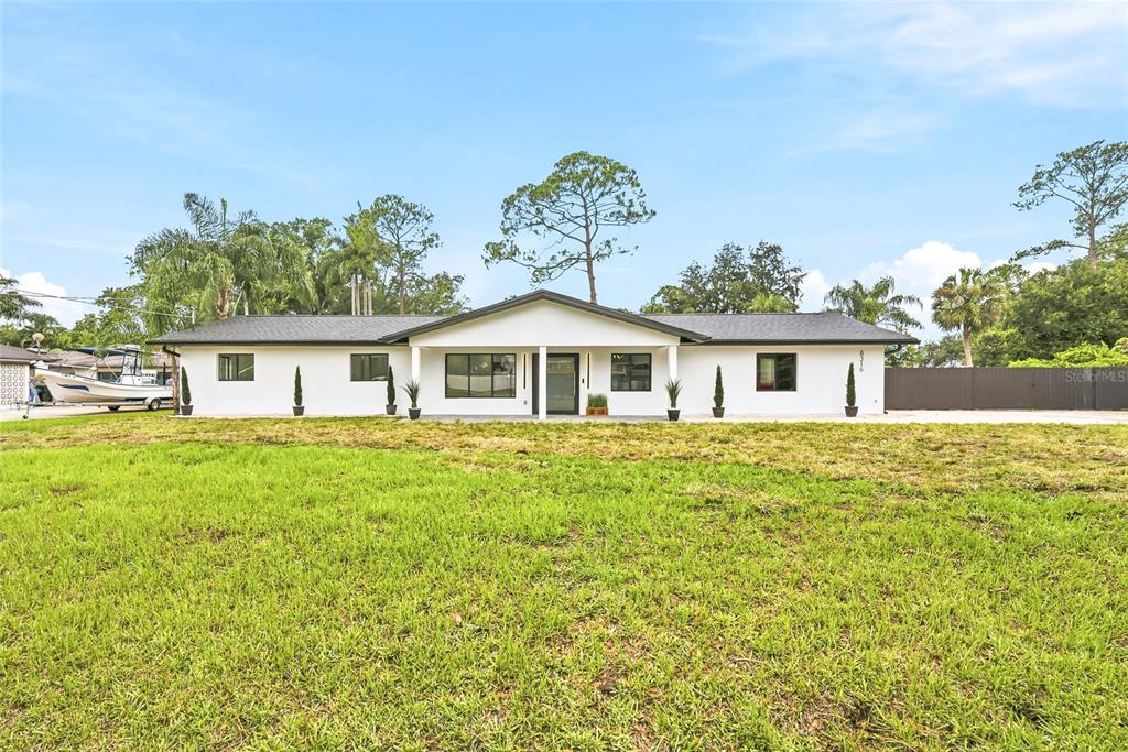 8316 W FOREST CIRCLE, TAMPA, FL — photo 5 of 30