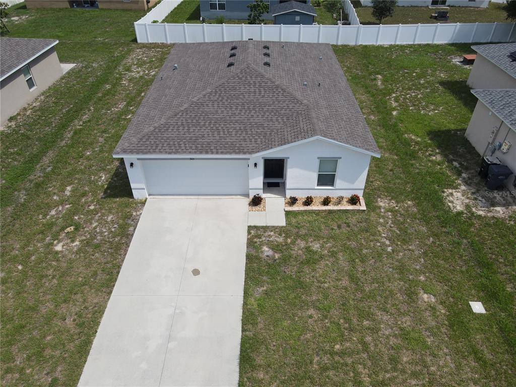 305 CAMELLIA COURT