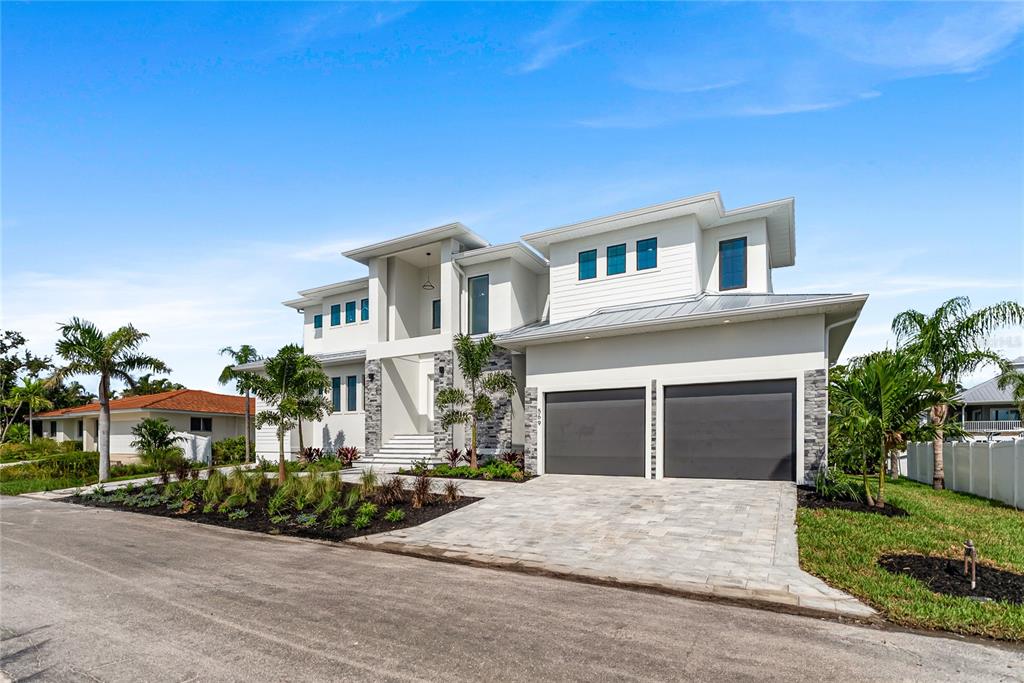 569 BAYVIEW DRIVE, LONGBOAT KEY, FL — photo 3 of 30