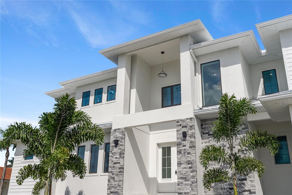 569 BAYVIEW DRIVE, LONGBOAT KEY, FL — photo 4 of 30