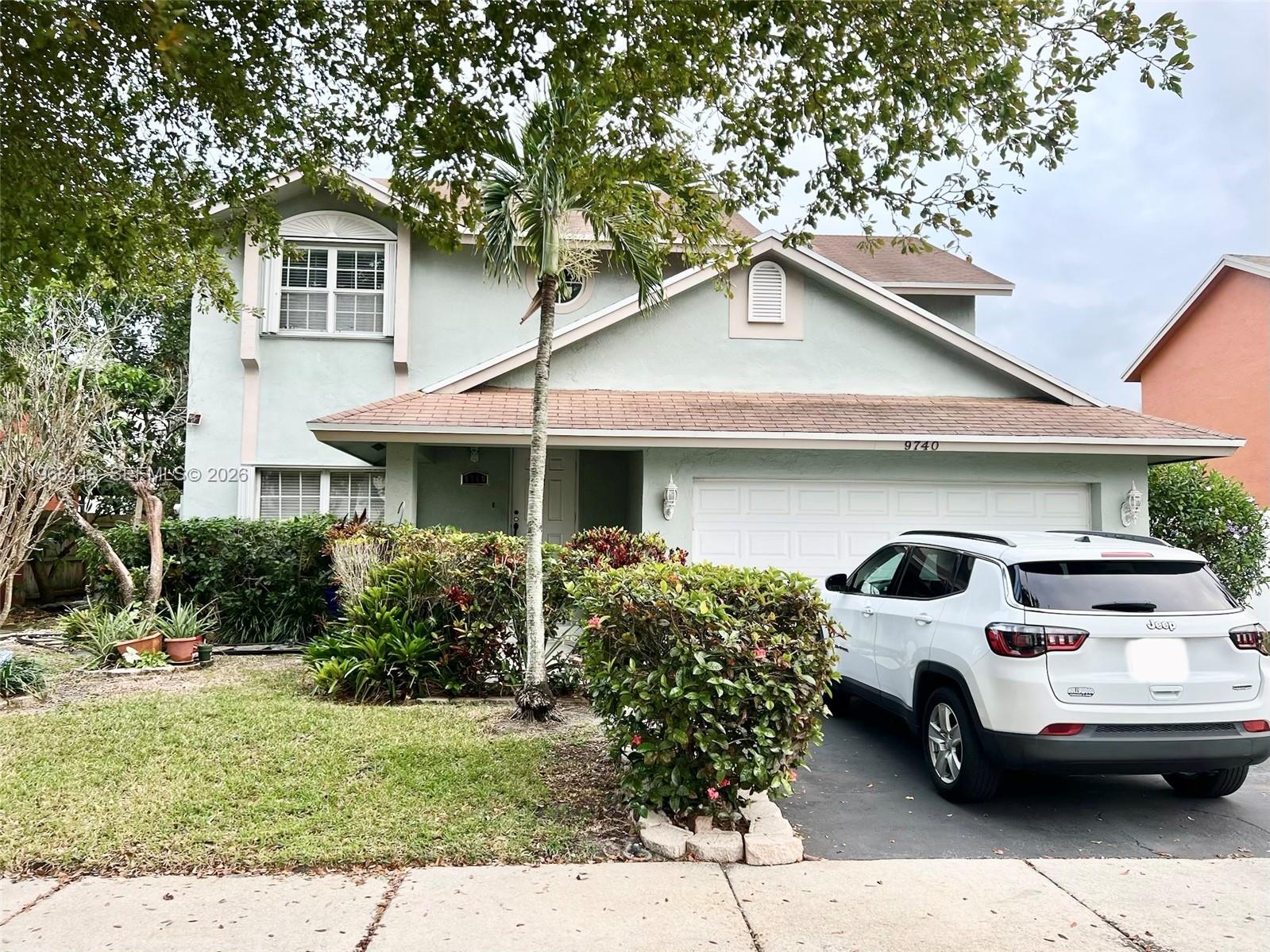 9740 SW 14th St, Pembroke Pines FL 33025