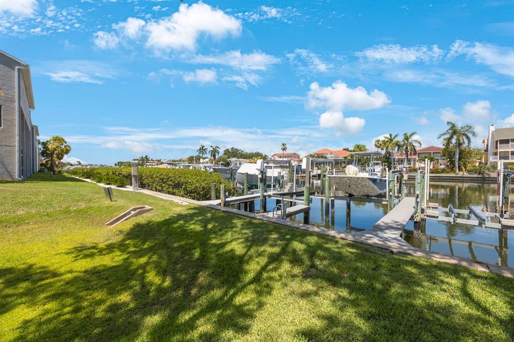 1125 PINELLAS BAYWAY S UNIT 305