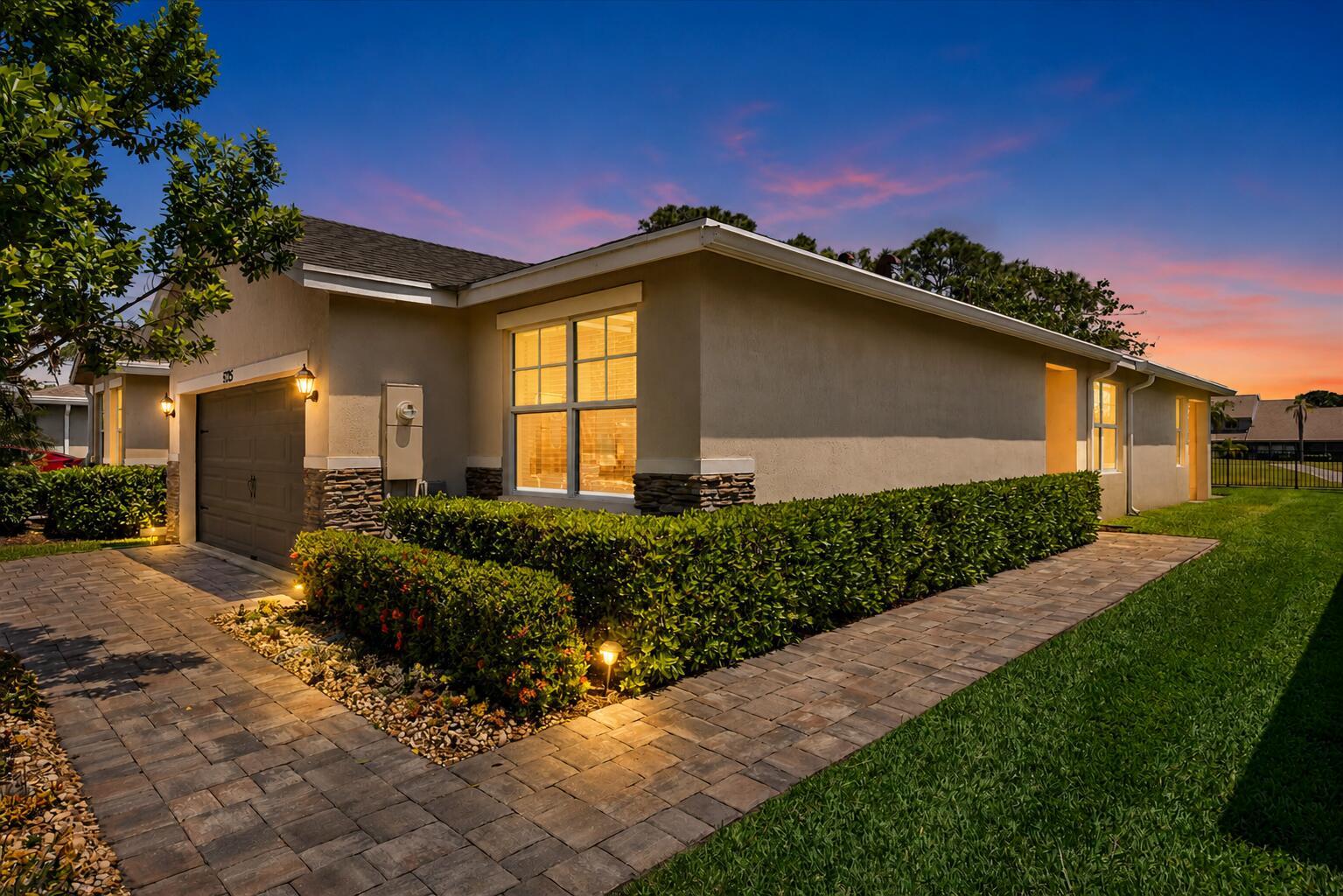 5725 SE Kawana Trail, Hobe Sound FL 33455