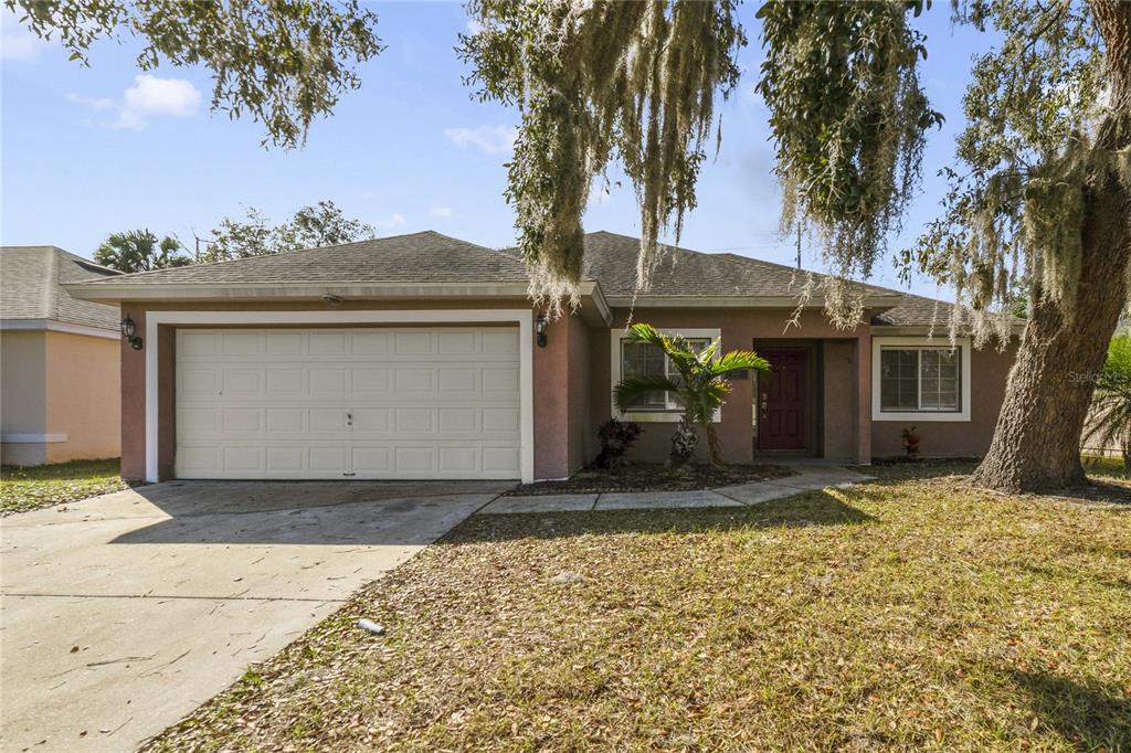 226 PARADISE WOODS COURT