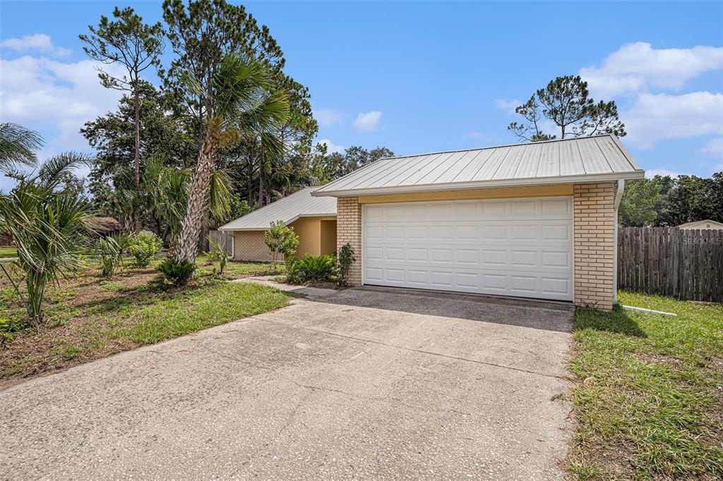1902 CEDARBROOKE DRIVE