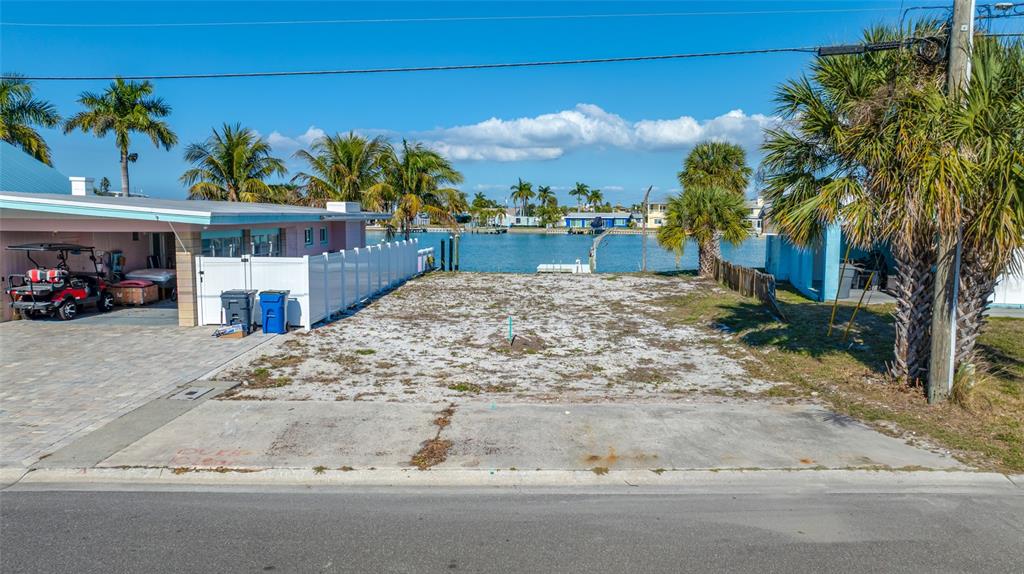 11075 3RD STREET E, TREASURE ISLAND, FL — photo 4 of 30