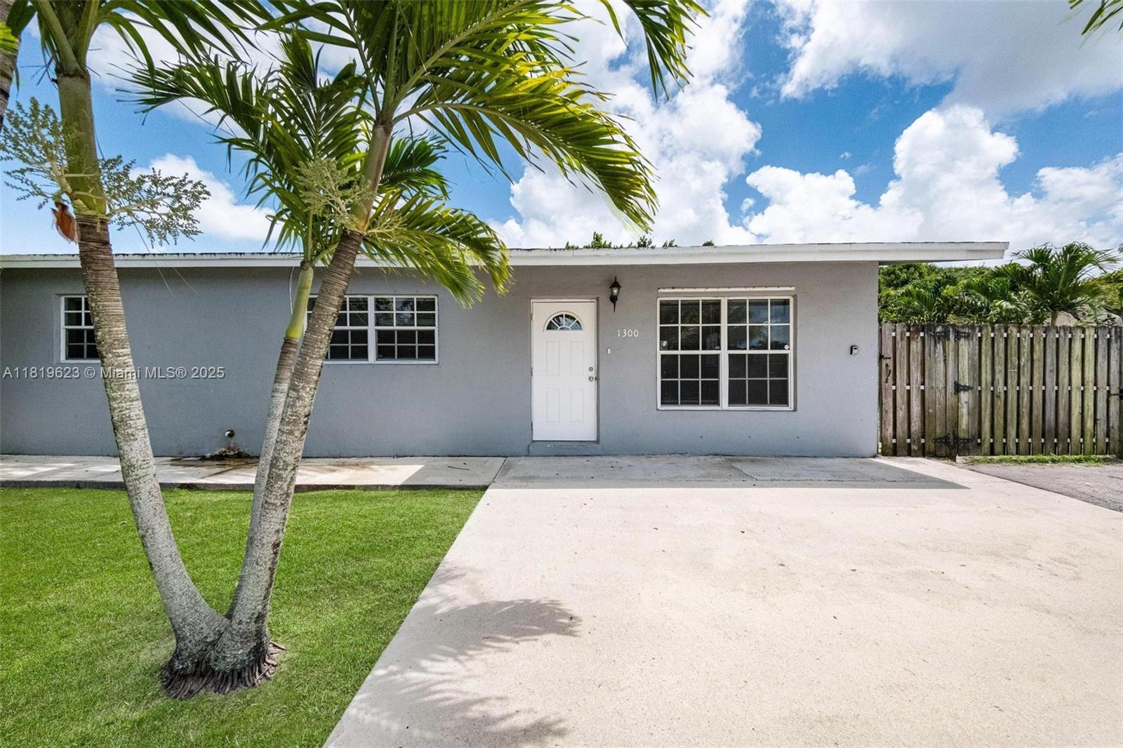 1300 NE 210th Ter, Miami FL 33179