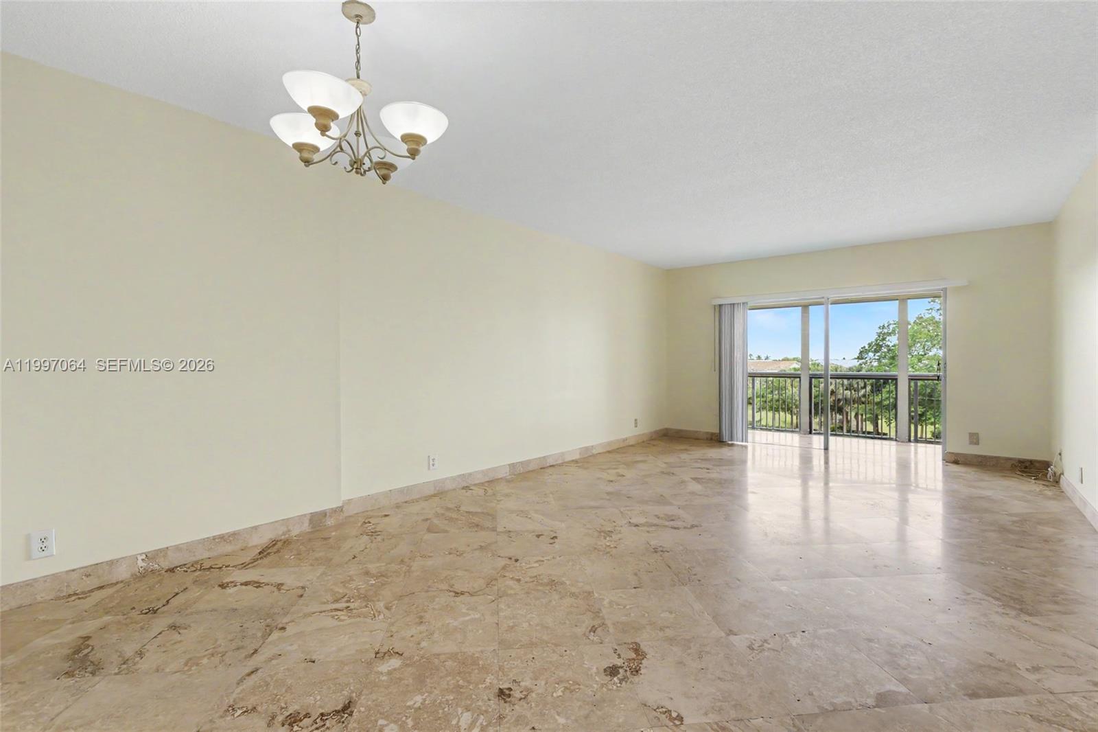 4200 Hillcrest Dr # 408, Hollywood FL 33021