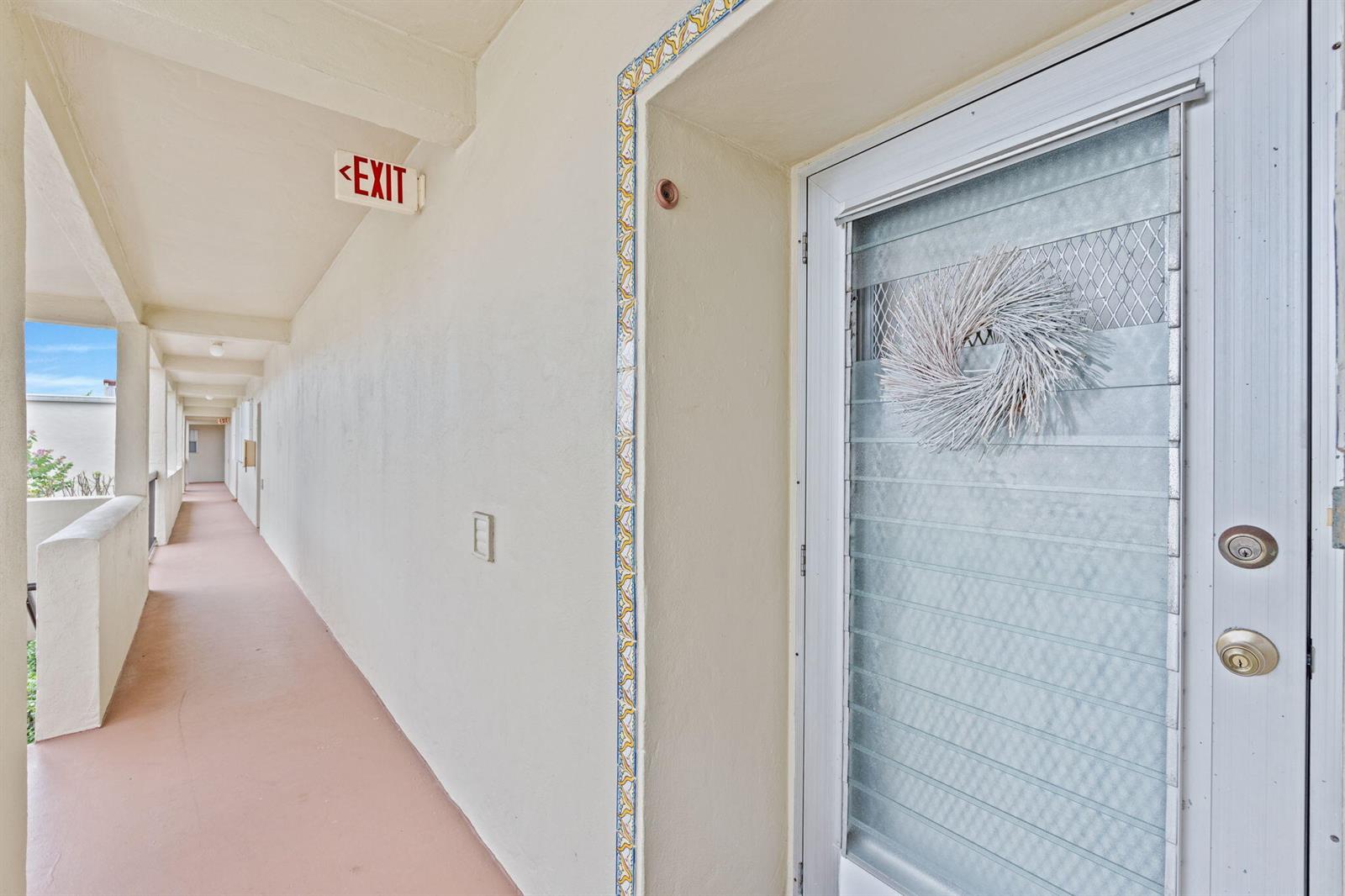 2540 Boundbrook Boulevard # 209, Palm Springs FL 33406