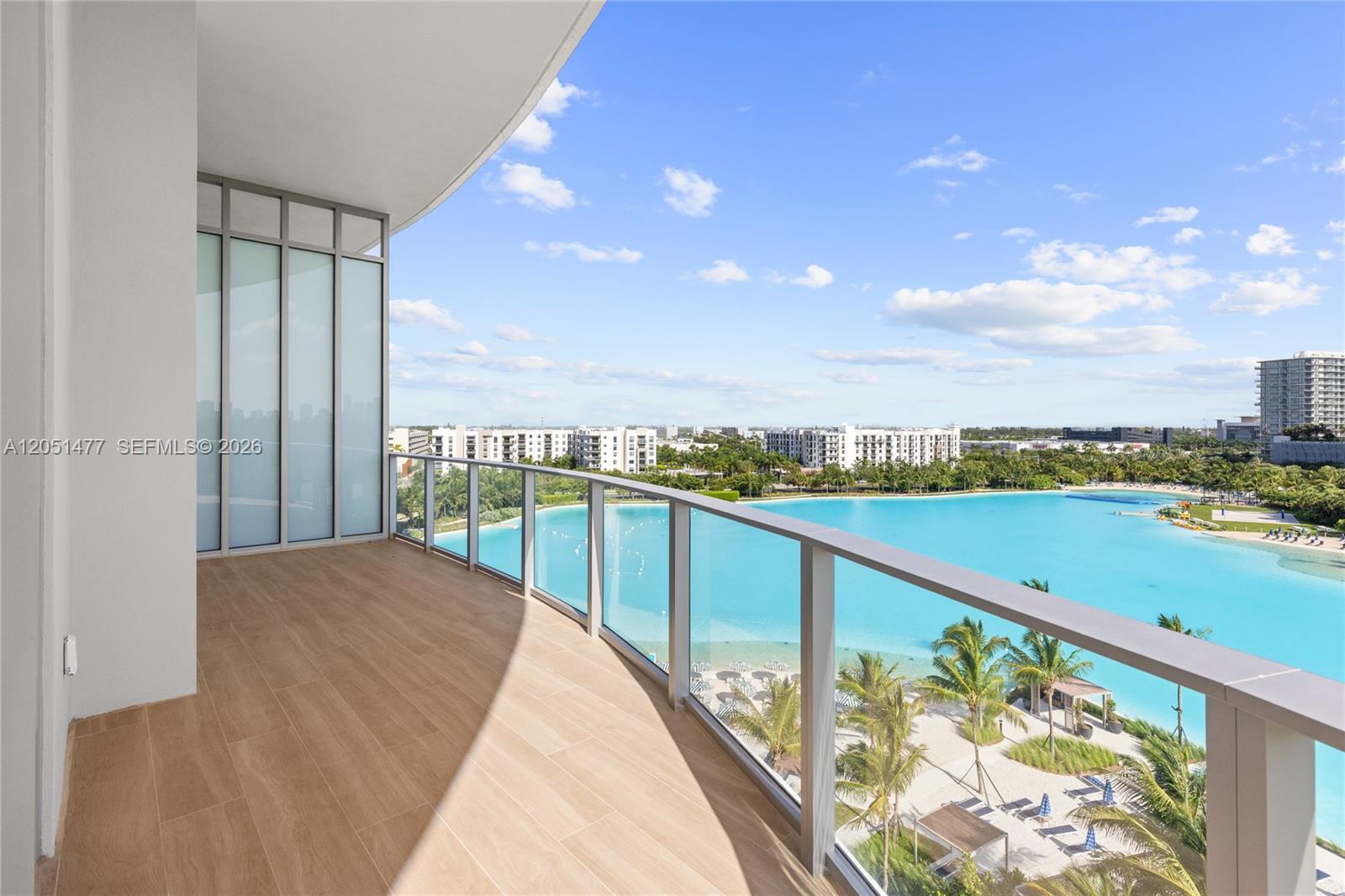 2411 Laguna Cr # 611, Miami FL 33181