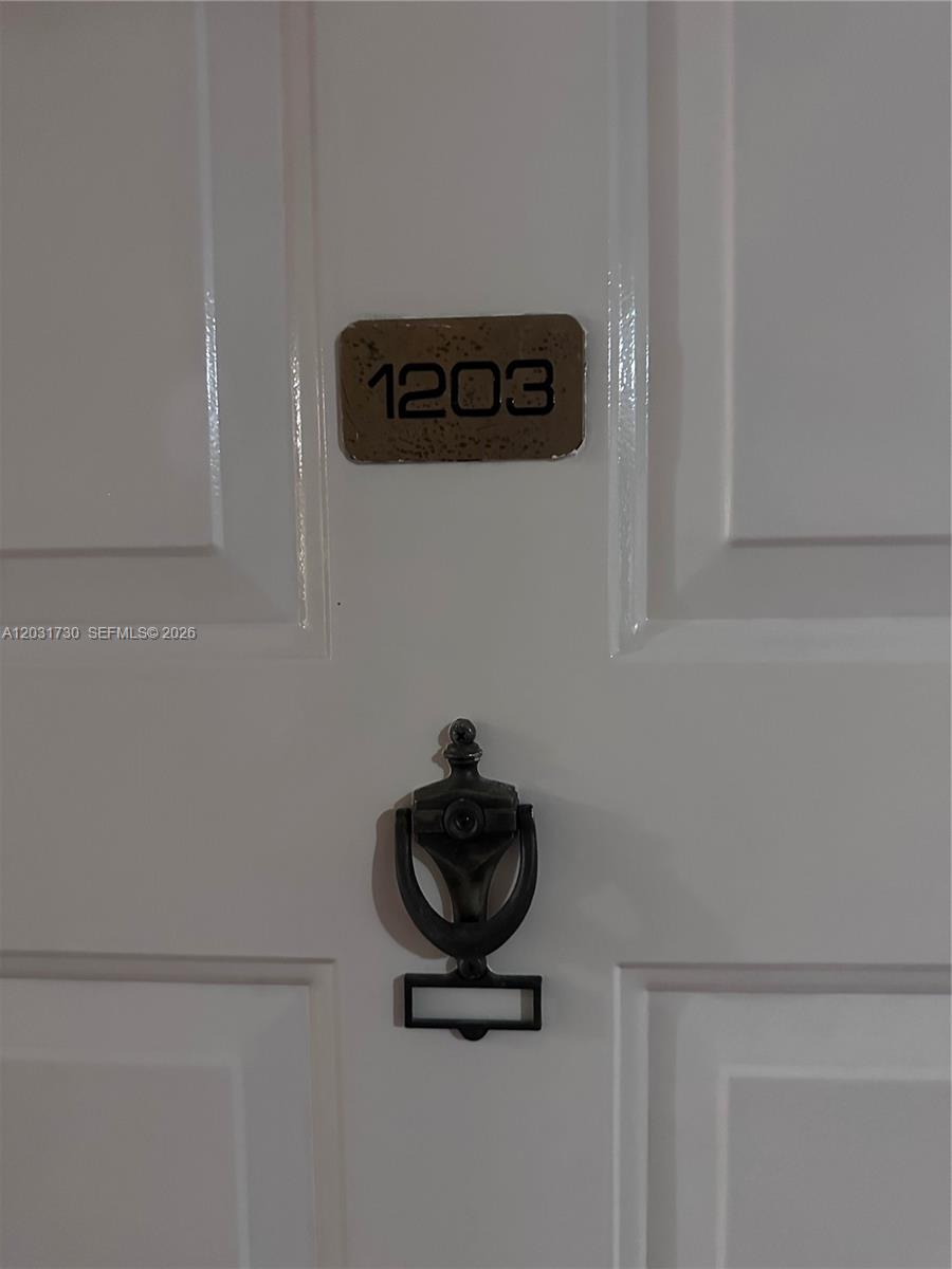 5880 W Collins Ave # 1203, Miami Beach FL 33140