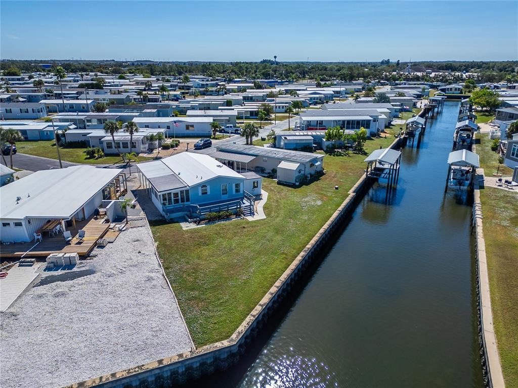 126 W SAINT JOHNS WAY, APOLLO BEACH, FL — photo 5 of 30