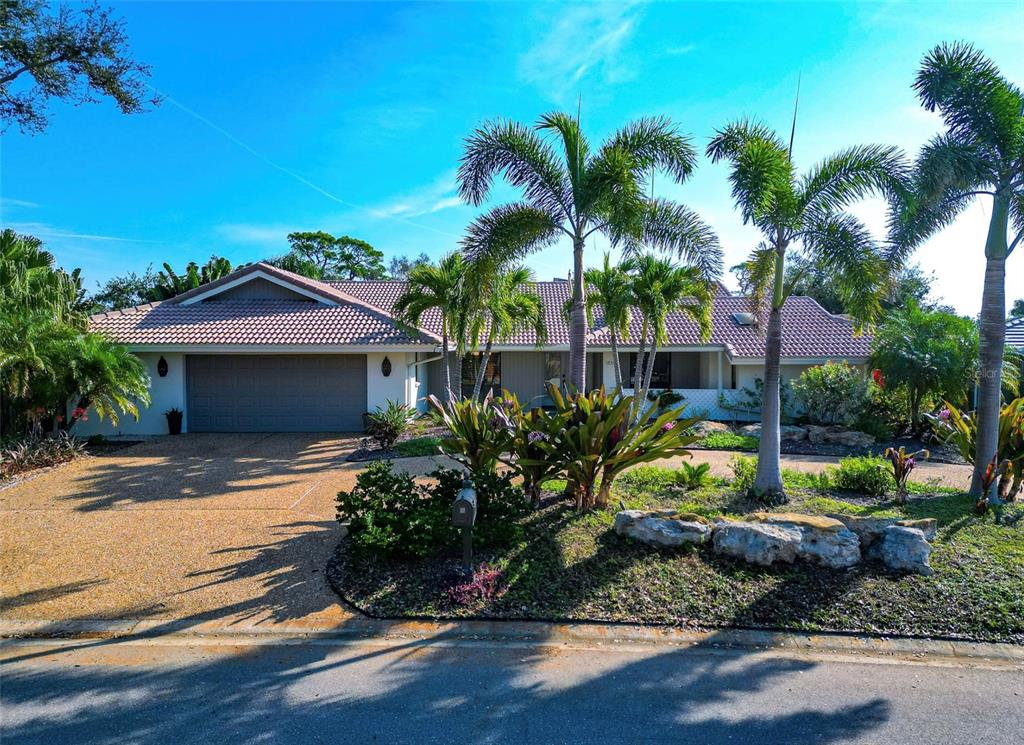 1235 YACHT HARBOR DRIVE