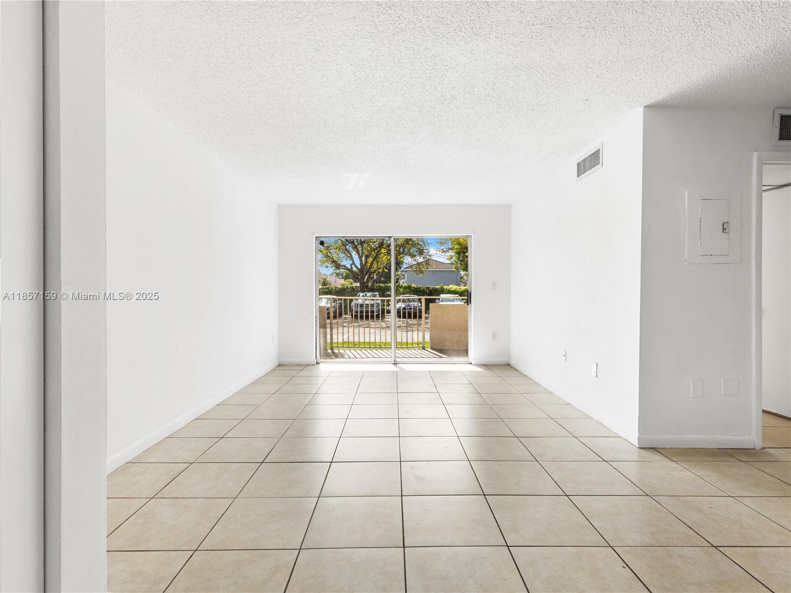 15221 SW 80th St # 111, Miami FL 33193
