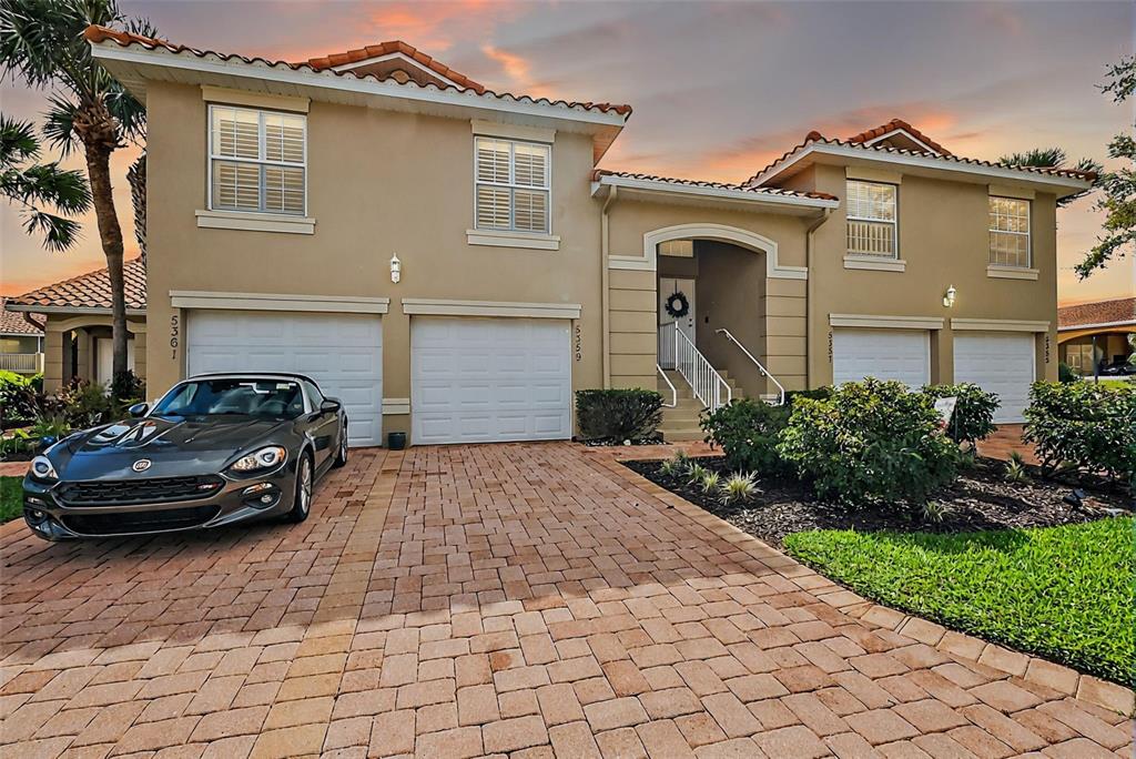 5359 COMPASS POINT