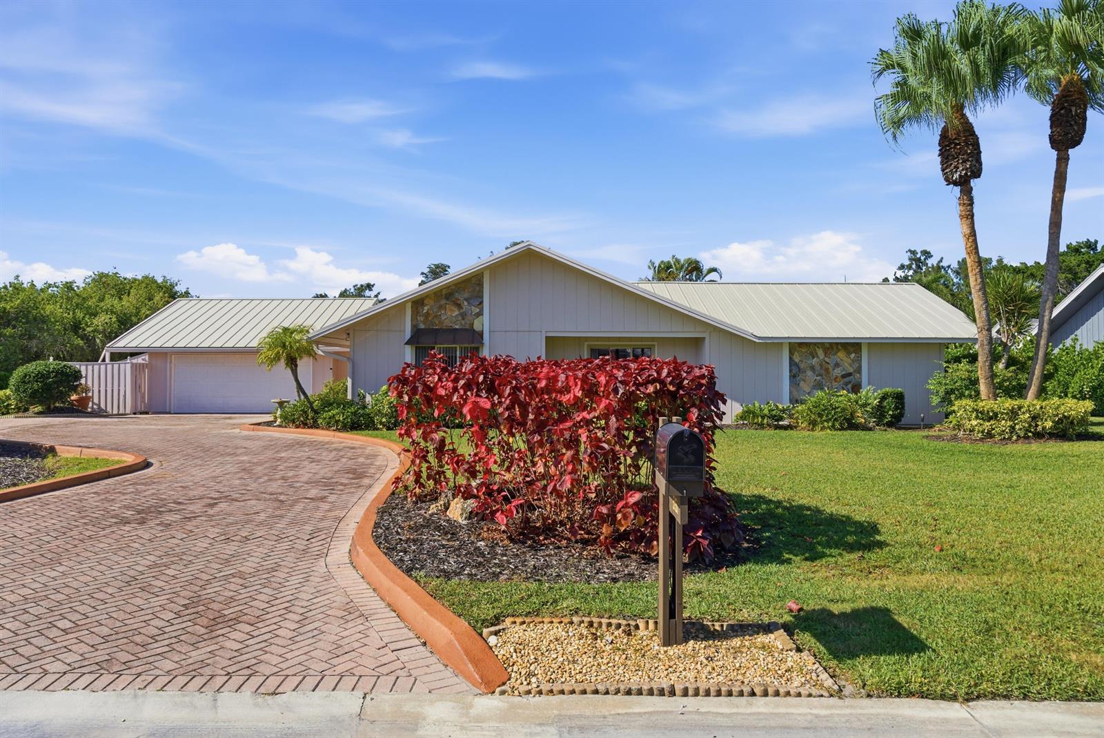 5151 SE Burning Tree Circle, Stuart FL 34997, STUART, FL — photo 2 of 30