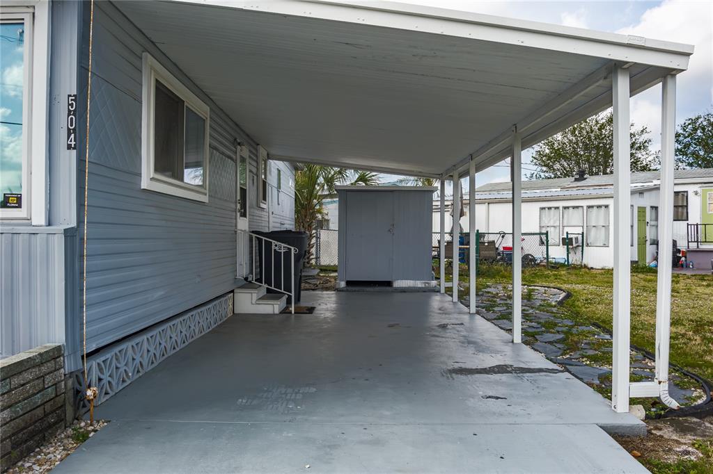 504 50TH AVENUE DR W, BRADENTON, FL — photo 4 of 14