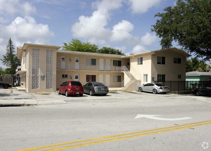 14305 NE 6th Ave, North Miami FL 33161