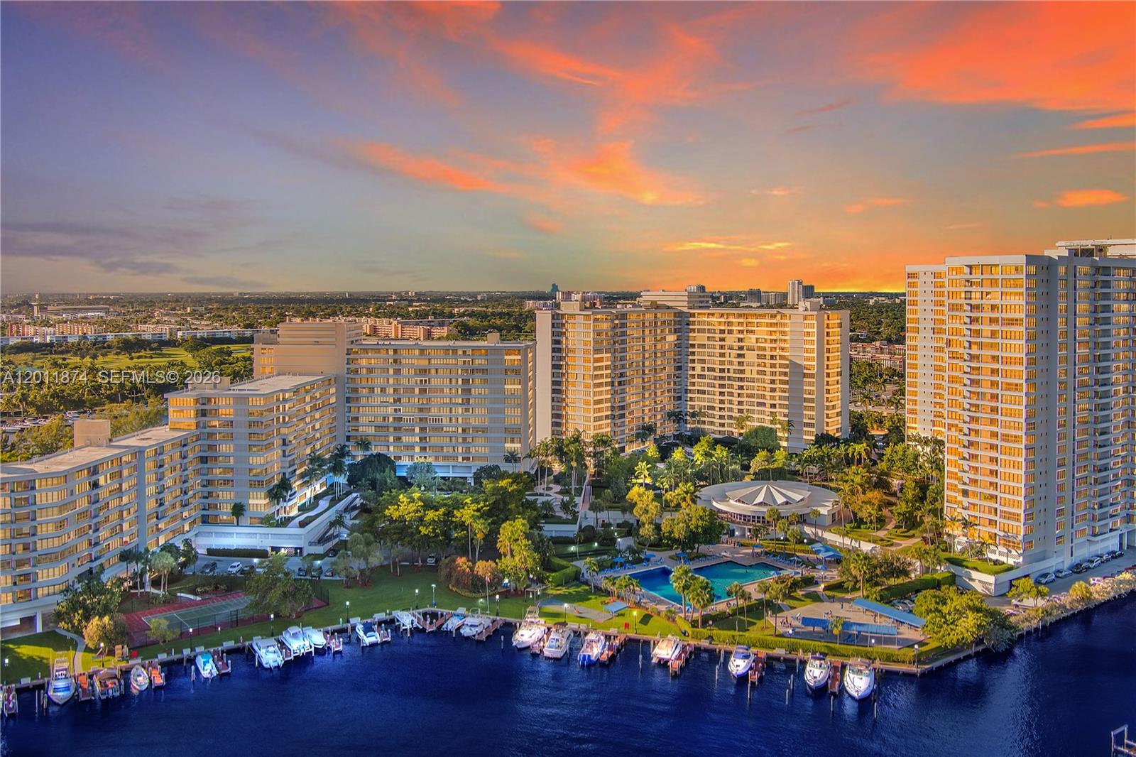 2500 Parkview Dr # 1219, Hallandale Beach FL 33009