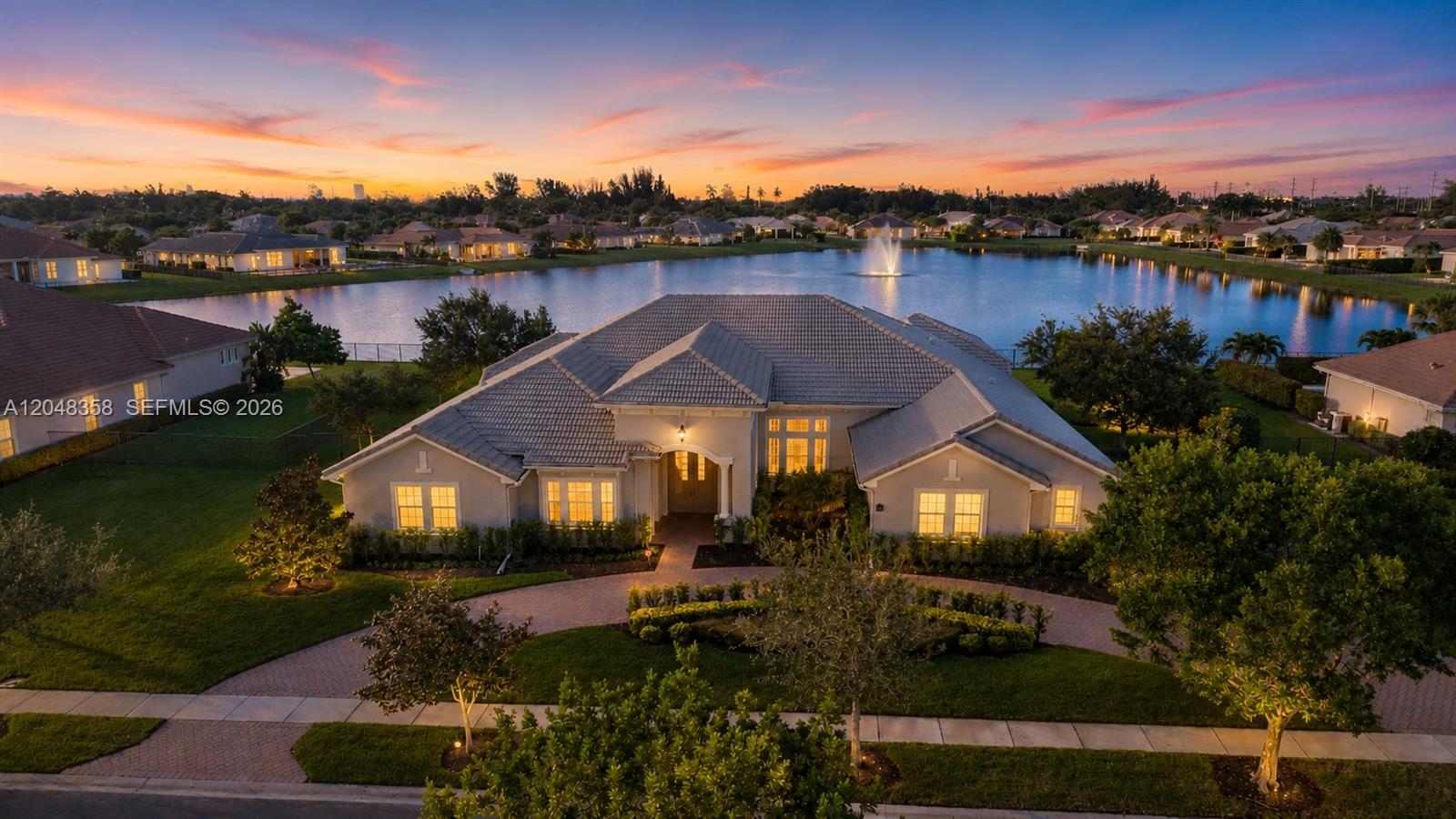 5301 S Sterling Ranch Cir, Davie FL 33314