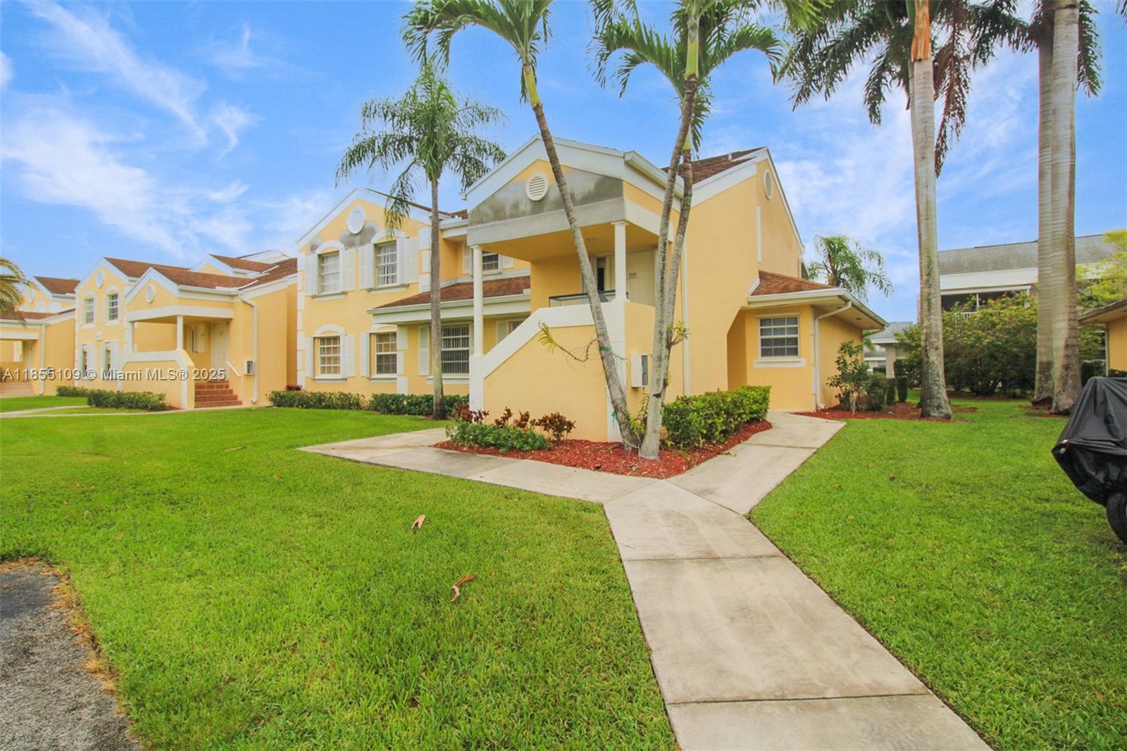 2221 SE 27th Dr # B, Homestead FL 33035
