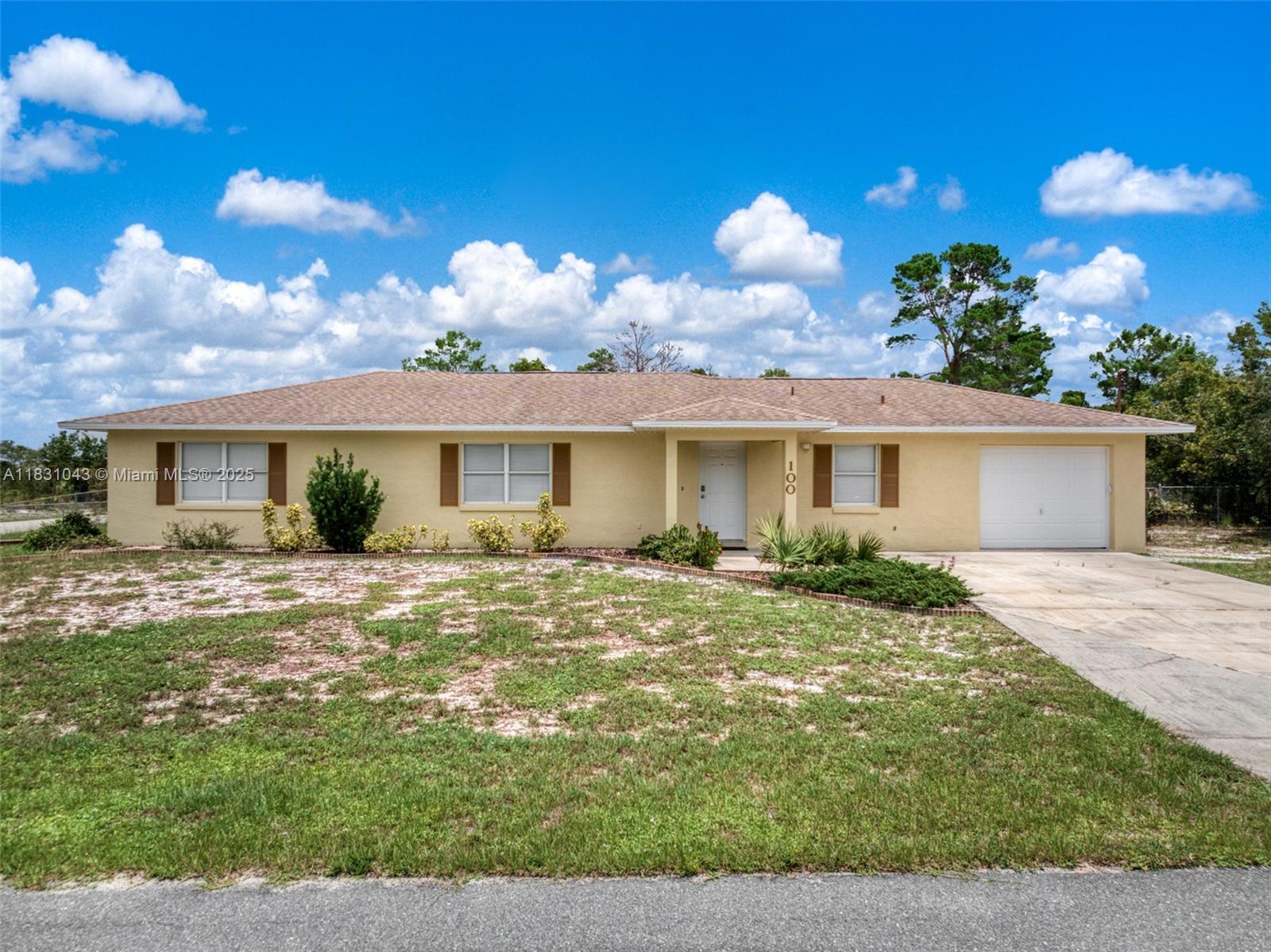 100 Kayla Ave, Lake Placid FL 33852