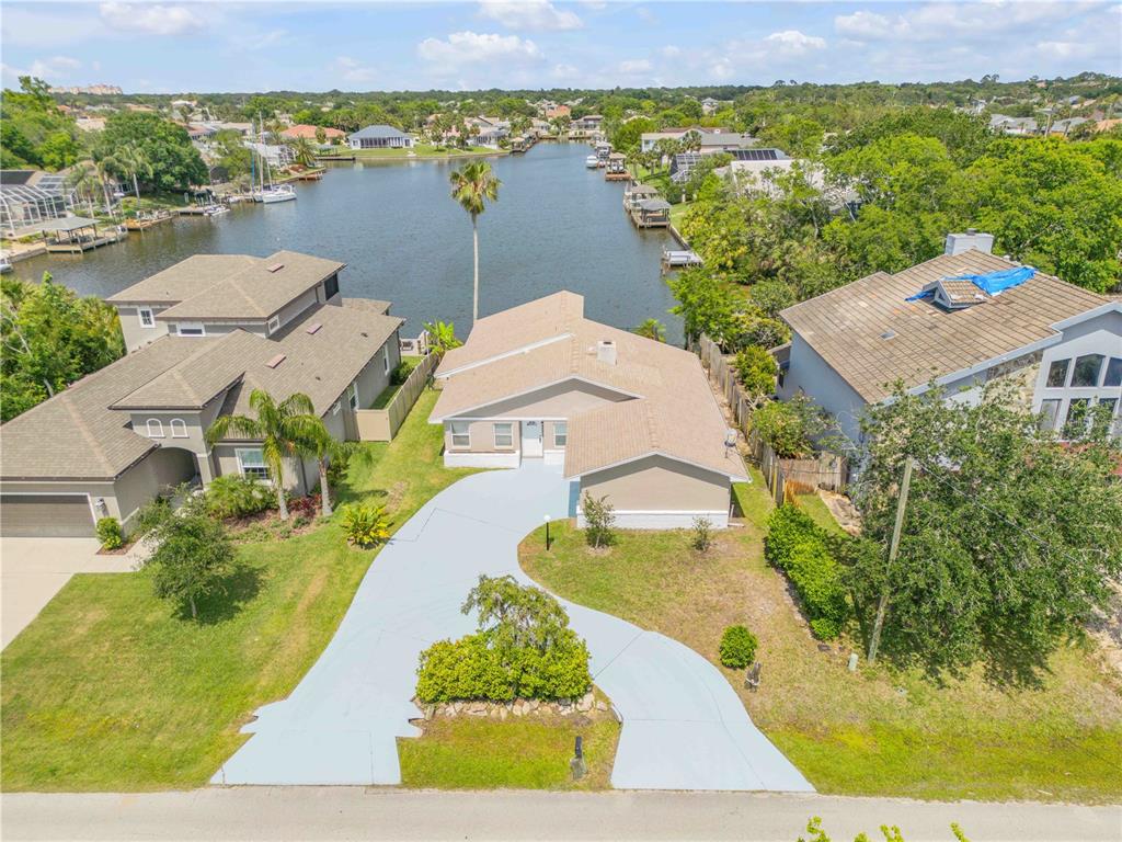 6 CIMMARON DRIVE