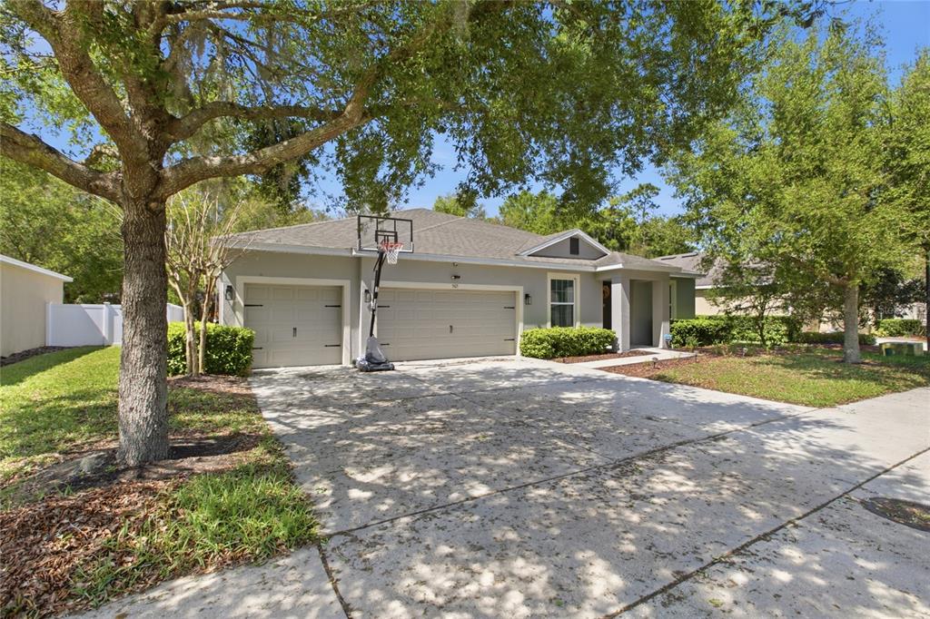565 MORGAN WOOD DRIVE