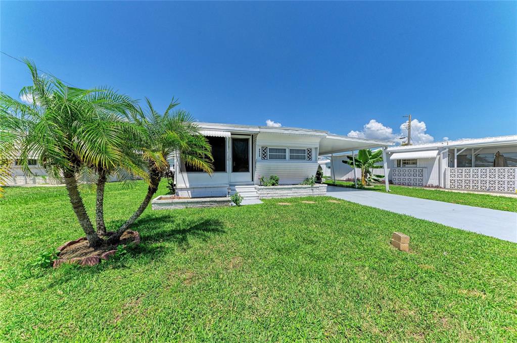 4924 OAKLAND HILLS AVENUE, SARASOTA, FL — photo 2 of 30