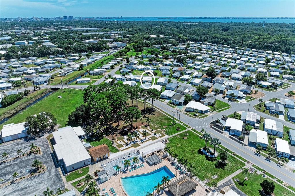 4924 OAKLAND HILLS AVENUE, SARASOTA, FL — photo 5 of 30
