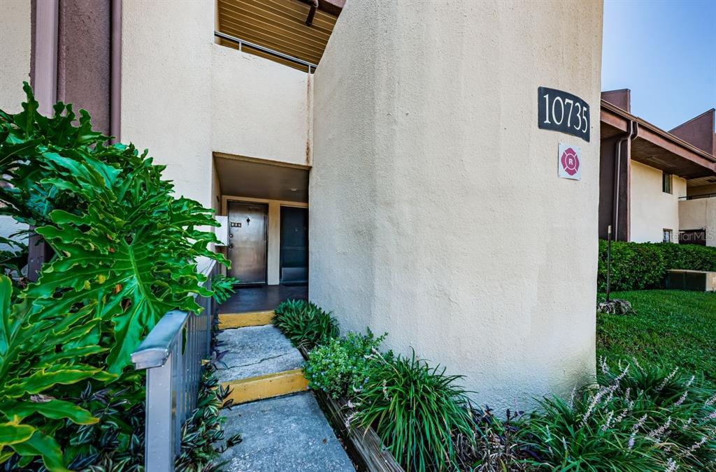 10735 VILLAGE CLUB CIRCLE N UNIT 104