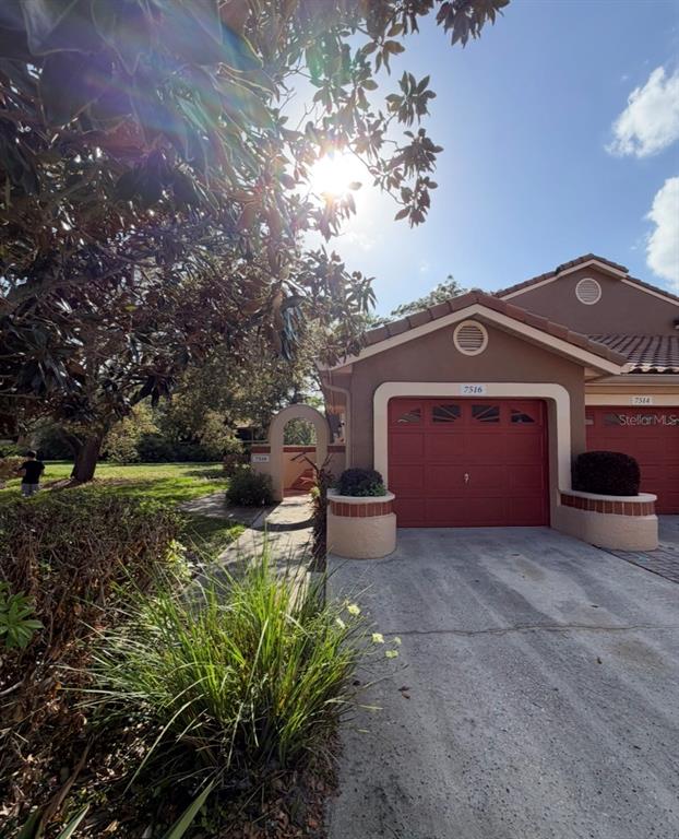 7516 SUGAR BEND DRIVE UNIT 7516