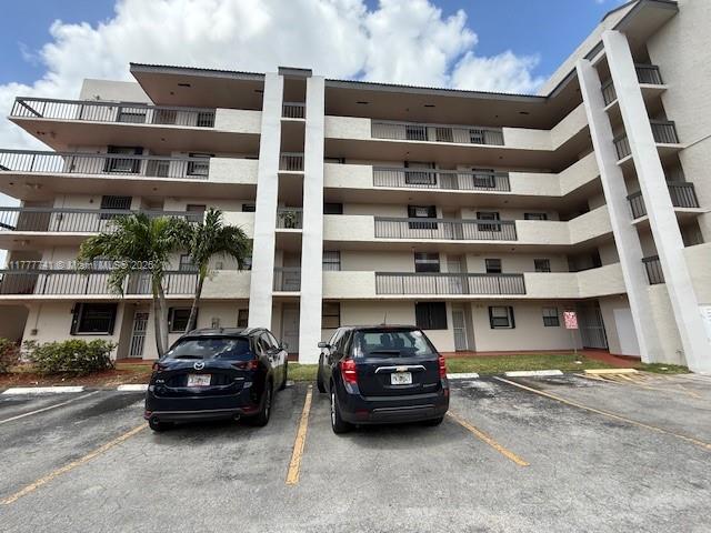 8881 Fontainebleau Blvd # 204, Miami FL 33172