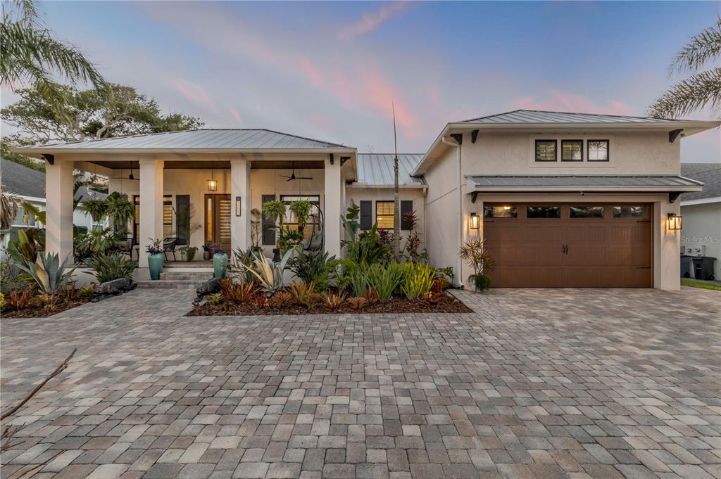 1502 SAXON DRIVE