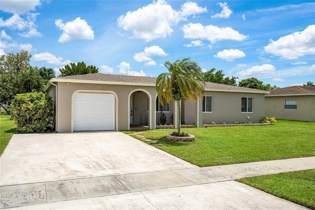 10884 Gantry Street, Boca Raton FL 33428