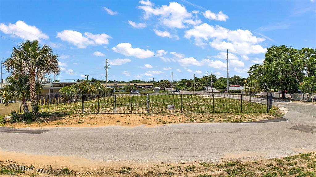 GORDON LANE, MOUNT DORA, FL — photo 4 of 16