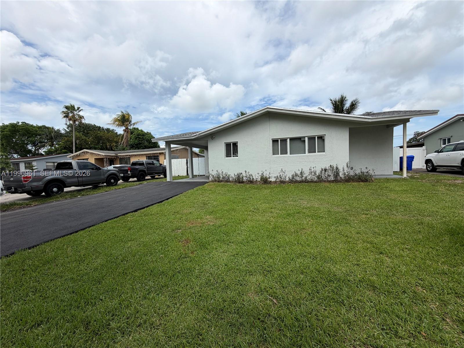 2241 N 62nd Ave, Hollywood FL 33024