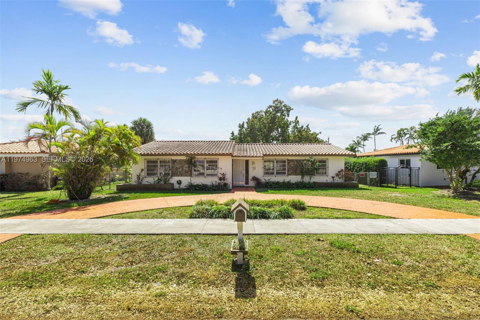10262 SW 27th St, Miami FL 33165