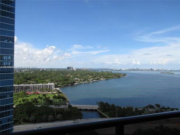 600 NE 36 St, Miami FL 33137